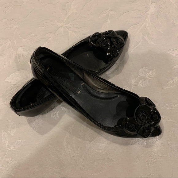 BCBGMAXAZRIA Black Patent Leather Flats. - size 6.5 - Picture 10 of 10